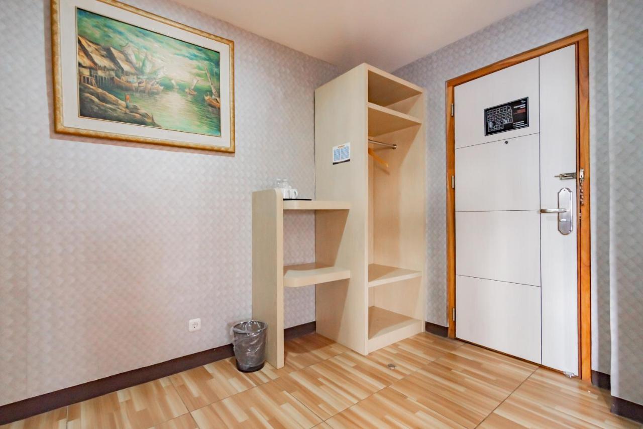 Hotel Reddoorz Premium Near Bandung Station Esterno foto