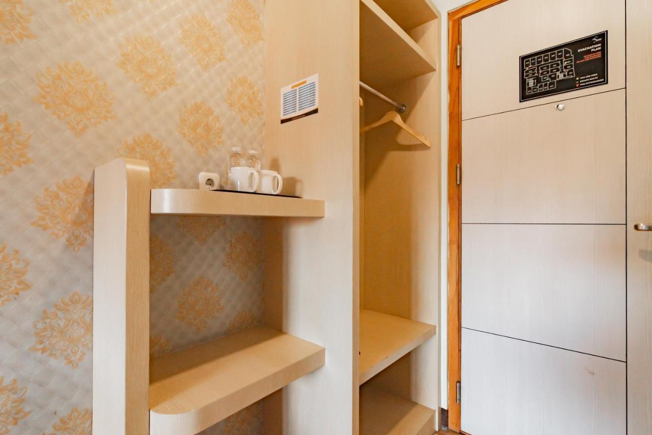 Hotel Reddoorz Premium Near Bandung Station Esterno foto